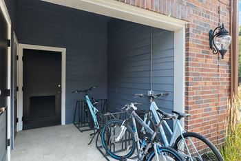 Complimentary mountain bikes for resident use